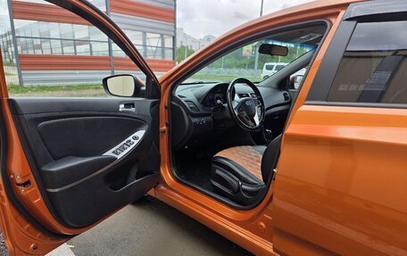 Hyundai Solaris II рестайлинг, 2015 год, 1 380 000 рублей, 2 фотография