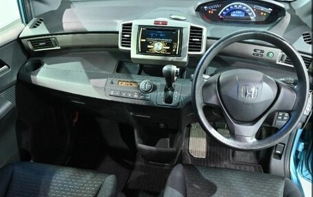 Honda Freed I, 2013 год, 695 000 рублей, 6 фотография