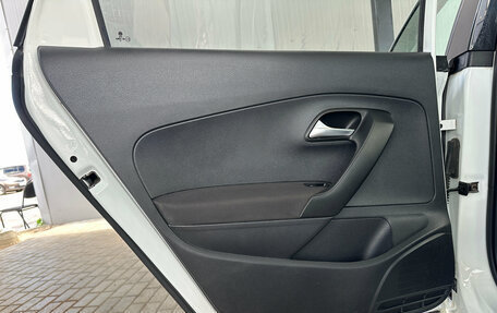 Volkswagen Polo VI (EU Market), 2018 год, 1 100 000 рублей, 16 фотография