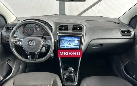 Volkswagen Polo VI (EU Market), 2018 год, 1 100 000 рублей, 11 фотография