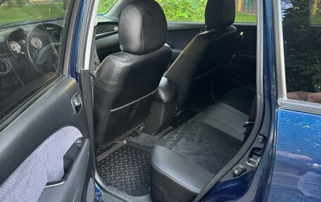Mitsubishi Outlander III рестайлинг 3, 2004 год, 665 000 рублей, 7 фотография