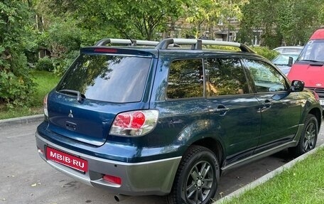 Mitsubishi Outlander III рестайлинг 3, 2004 год, 665 000 рублей, 4 фотография