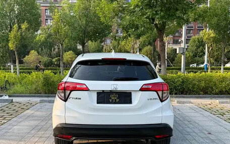 Honda Vezel, 2022 год, 1 564 000 рублей, 5 фотография