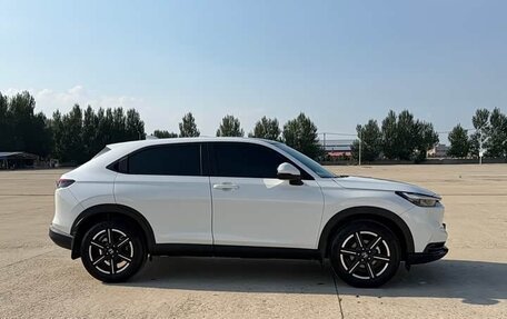 Honda Vezel, 2023 год, 1 640 000 рублей, 4 фотография