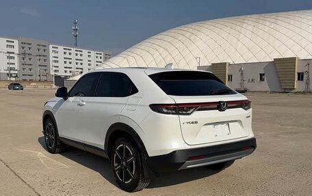 Honda Vezel, 2023 год, 1 640 000 рублей, 7 фотография