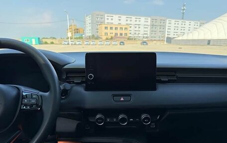 Honda Vezel, 2023 год, 1 640 000 рублей, 13 фотография