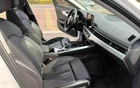 Audi A4, 2022 год, 2 100 000 рублей, 6 фотография