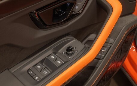 Lamborghini Urus I, 2026 год, 44 900 000 рублей, 25 фотография