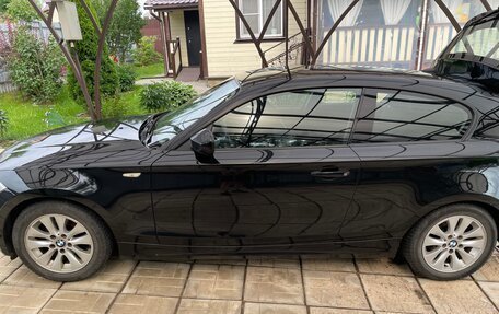 BMW 1 серия, 2010 год, 1 150 000 рублей, 3 фотография