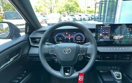 Toyota Camry, 2025 год, 3 700 000 рублей, 15 фотография