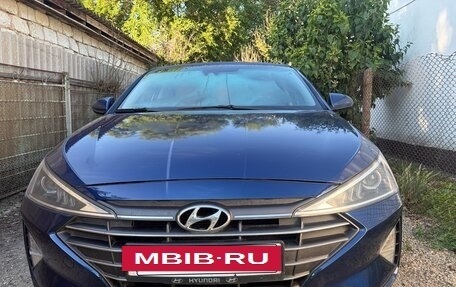 Hyundai Elantra VI рестайлинг, 2018 год, 1 255 000 рублей, 2 фотография