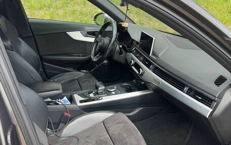 Audi A4, 2016 год, 2 300 000 рублей, 8 фотография