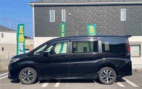 Honda Stepwgn IV, 2021 год, 1 800 000 рублей, 4 фотография