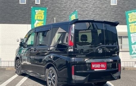 Honda Stepwgn IV, 2021 год, 1 800 000 рублей, 6 фотография