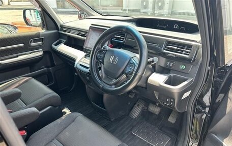 Honda Stepwgn IV, 2021 год, 1 800 000 рублей, 11 фотография
