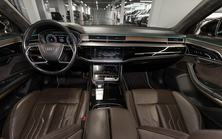 Audi A8, 2018 год, 4 100 000 рублей, 8 фотография