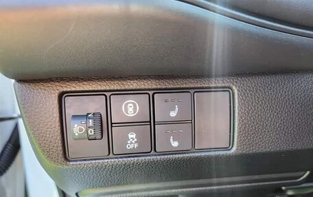 Honda Vezel, 2023 год, 1 680 000 рублей, 10 фотография