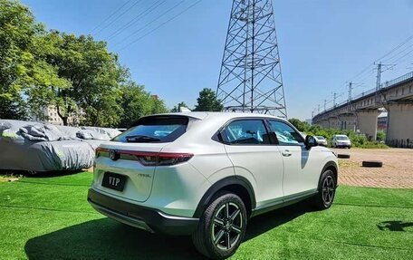 Honda Vezel, 2023 год, 1 680 000 рублей, 5 фотография
