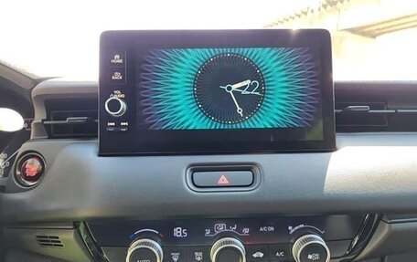 Honda Vezel, 2023 год, 1 680 000 рублей, 13 фотография