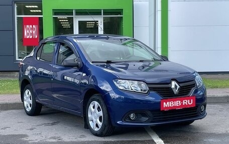Renault Logan II, 2015 год, 725 000 рублей, 3 фотография
