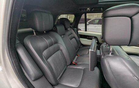 Land Rover Range Rover IV рестайлинг, 2019 год, 6 997 000 рублей, 11 фотография