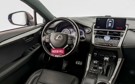 Lexus NX I, 2019 год, 3 900 000 рублей, 30 фотография