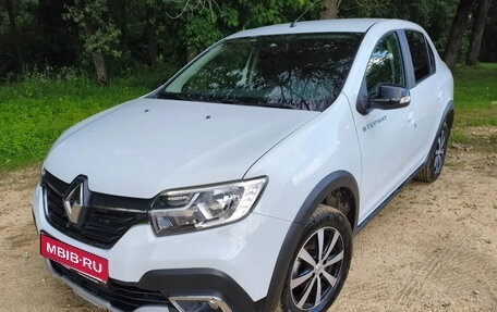 Renault Logan II, 2022 год, 1 515 000 рублей, 1 фотография