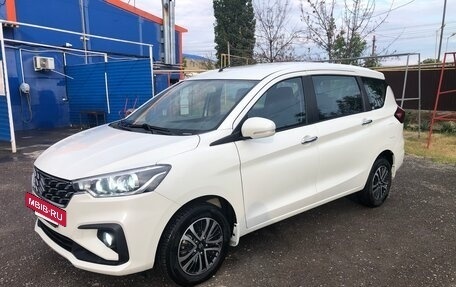 Suzuki Ertiga II, 2022 год, 1 920 000 рублей, 2 фотография