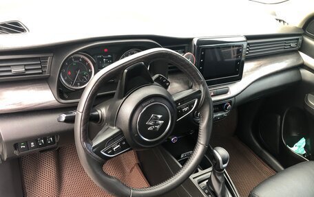 Suzuki Ertiga II, 2022 год, 1 920 000 рублей, 10 фотография
