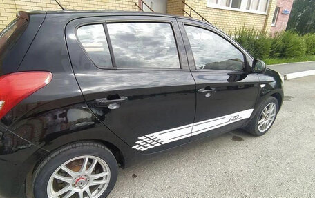 Hyundai i20 IB рестайлинг, 2010 год, 650 000 рублей, 2 фотография