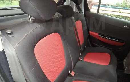 Hyundai i20 IB рестайлинг, 2010 год, 650 000 рублей, 25 фотография