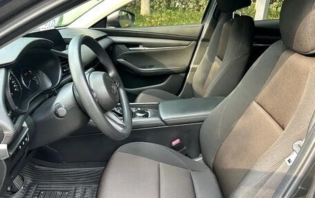 Mazda 3, 2020 год, 1 710 000 рублей, 9 фотография
