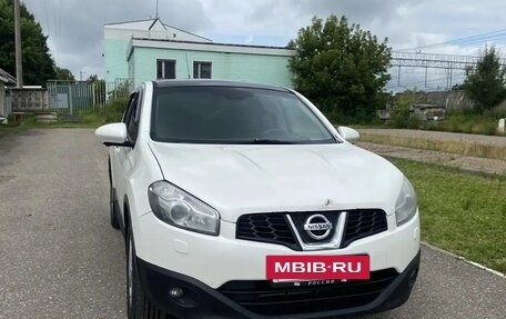 Nissan Qashqai, 2013 год, 890 000 рублей, 2 фотография