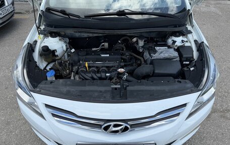 Hyundai Solaris II рестайлинг, 2015 год, 650 000 рублей, 13 фотография
