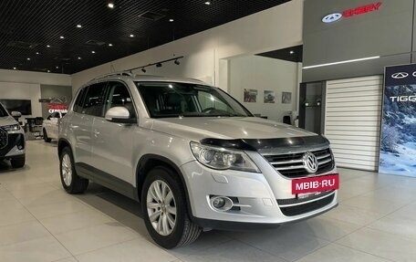Volkswagen Tiguan I, 2010 год, 965 000 рублей, 3 фотография