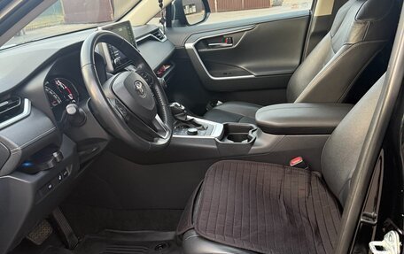 Toyota RAV4, 2021 год, 3 100 000 рублей, 5 фотография