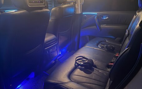 Infiniti QX56, 2011 год, 2 050 000 рублей, 15 фотография