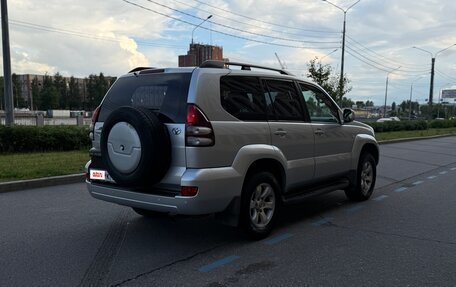 Toyota Land Cruiser Prado 120 рестайлинг, 2005 год, 2 000 000 рублей, 5 фотография