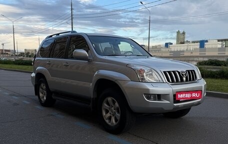 Toyota Land Cruiser Prado 120 рестайлинг, 2005 год, 2 000 000 рублей, 3 фотография