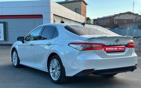 Toyota Camry, 2019 год, 2 950 000 рублей, 9 фотография