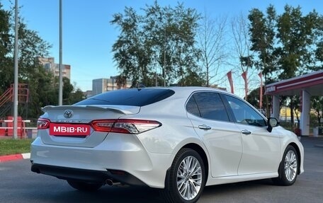 Toyota Camry, 2019 год, 2 950 000 рублей, 10 фотография