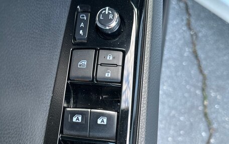 Toyota Camry, 2019 год, 2 950 000 рублей, 23 фотография