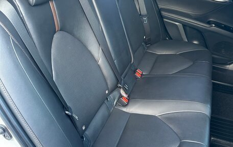 Toyota Camry, 2019 год, 2 950 000 рублей, 29 фотография