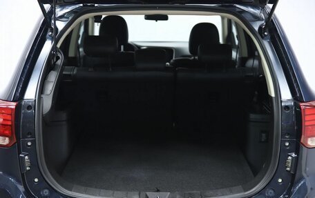 Mitsubishi Outlander III рестайлинг 3, 2021 год, 2 630 000 рублей, 9 фотография