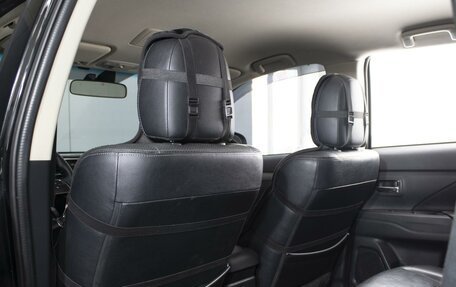 Mitsubishi Outlander III рестайлинг 3, 2015 год, 1 600 000 рублей, 9 фотография