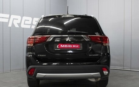 Mitsubishi Outlander III рестайлинг 3, 2015 год, 1 600 000 рублей, 4 фотография