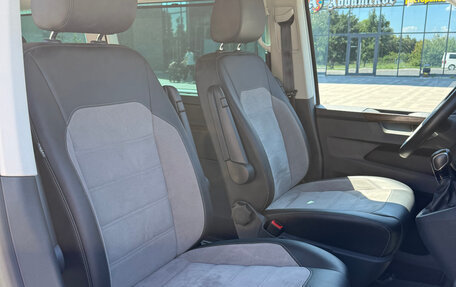 Volkswagen Multivan T6 рестайлинг, 2020 год, 6 400 000 рублей, 16 фотография