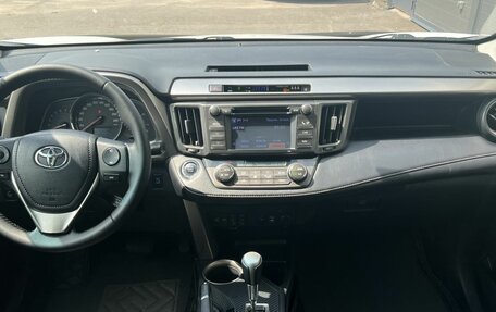 Toyota RAV4, 2013 год, 1 920 000 рублей, 14 фотография