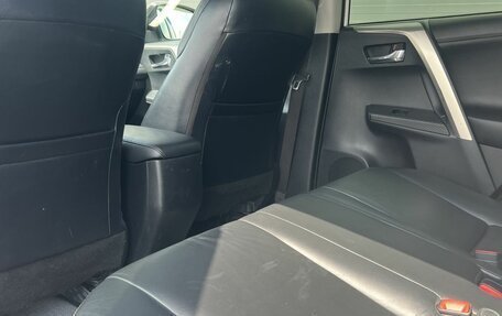 Toyota RAV4, 2013 год, 1 920 000 рублей, 24 фотография