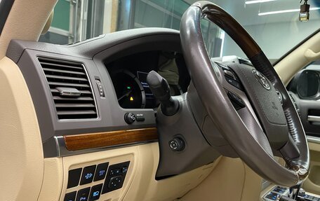 Toyota Land Cruiser 200, 2016 год, 4 990 000 рублей, 16 фотография